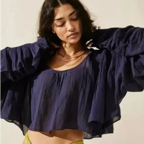 FREE PEOPLE BEACH PONCHO HOODIE RUFFLED CROP TOP SMALL - Picture 1 of 16